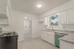 169 W Sunset Dr, Trinity, TX 75862 - Photo 10