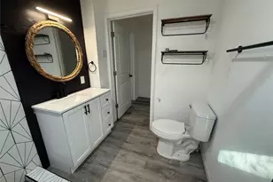 221 18th Ave N, Texas City, TX 77590 - Photo 22