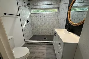 221 18th Ave N, Texas City, TX 77590 - Photo 12