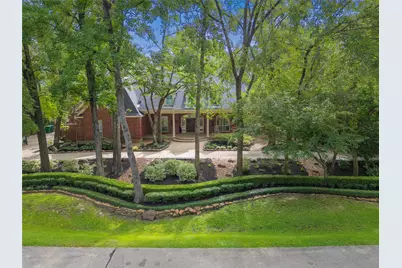 7 Pastoral Pond Circle, The Woodlands, TX 77380 - Photo 2