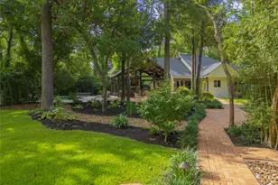 7 Pastoral Pond Cir, The Woodlands, TX 77380 - Photo 8