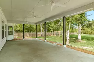 1219 Chuck Wagon Ct, Angleton, TX 77515 - Photo 36