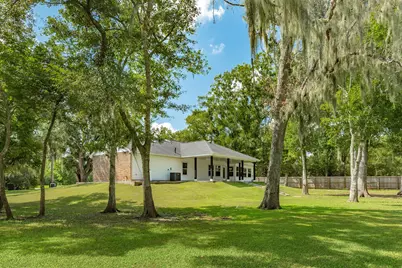 1219 Chuckwagon Court, Angleton, TX 77515 - Photo 44
