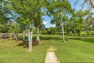 1219 Chuck Wagon Ct, Angleton, TX 77515 - Photo 40