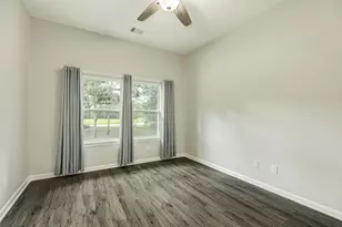 1219 Chuck Wagon Ct, Angleton, TX 77515 - Photo 20
