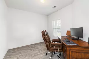 12990 Sorrento Bay Dr, Willis, TX 77318 - Photo 14