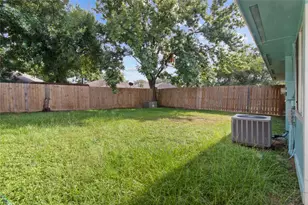 9207 Goodmeadow Dr, Houston, TX 77064 - Photo 12