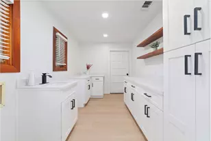 11411 Ash Creek Dr, Houston, TX 77043 - Photo 14