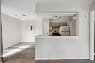 15534 Zabolio Dr, Houston, TX 77598 - Photo 6