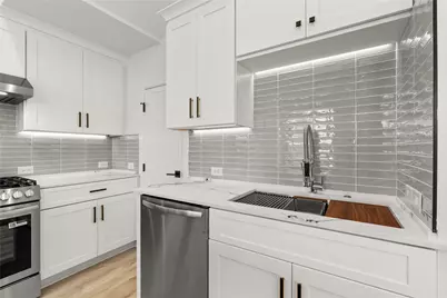 4746 Martin Hill Street, Houston, TX 77018 - Photo 10