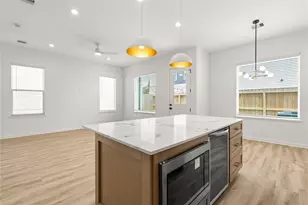 4746 Martin Hill St, Houston, TX 77018 - Photo 16