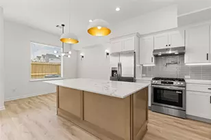 4746 Martin Hill St, Houston, TX 77018 - Photo 12