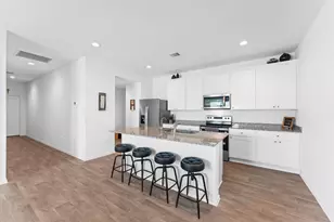 2201 Laurel Bloom Ln, Sealy, TX 77474 - Photo 4