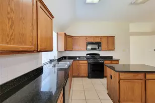 2930 Meadow Brook Dr, League City, TX 77573 - Photo 26