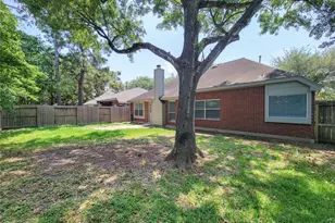 2930 Meadow Brook Dr, League City, TX 77573 - Photo 40