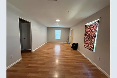 9307 Coffee Street, Houston, TX 77033 - Photo 4