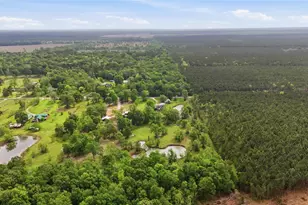 726 Co Rd 2078, Hull, TX 77564 - Photo 6