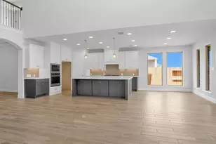 433 Soaring Sparrow Trl, Katy, TX 77493 - Photo 2