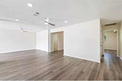 2324 N Logan Street, Texas City, TX 77590 - Photo 8
