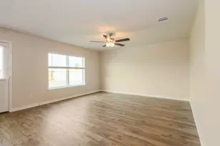 400 San Miguel Crk Dr, Katy, TX 77493 - Photo 2
