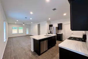 14927 Cypress Holw Dr, New Caney, TX 77357 - Photo 6