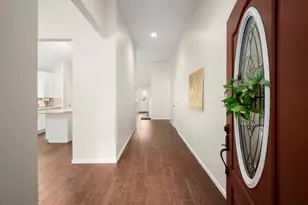 22 N Holly Laurel Cir, The Woodlands, TX 77382 - Photo 4