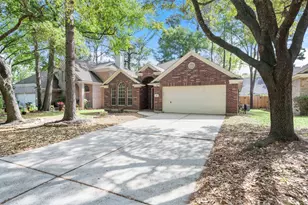 22 N Holly Laurel Cir, The Woodlands, TX 77382 - Photo 2