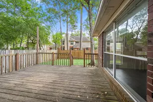 22 N Holly Laurel Cir, The Woodlands, TX 77382 - Photo 24