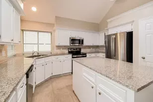 4765 Oakmont Ct, League City, TX 77573 - Photo 6