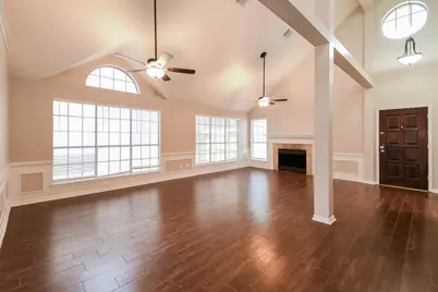 4765 Oakmont Court, League City, TX 77573 - Photo 4