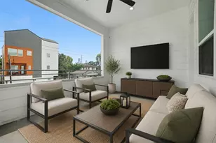 1811 Mills St, Houston, TX 77026 - Photo 2