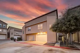 305 Felt Cir, Houston, TX 77011 - Photo 2