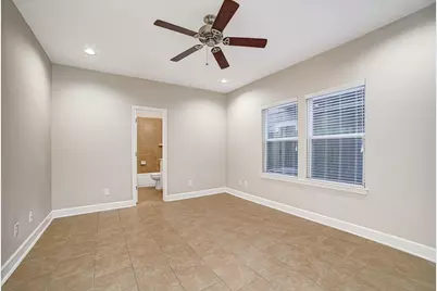 305 Felt Circle, Houston, TX 77011 - Photo 6
