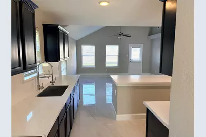 16527 Silla Ridge Court, Houston, TX 77049 - Photo 8