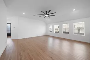 4918 Tan Briar Dr, Katy, TX 77493 - Photo 2