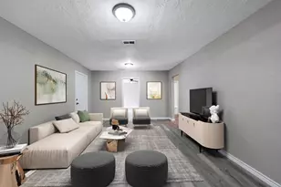 204 Hafer St, Baytown, TX 77520 - Photo 4