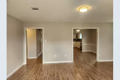 524 Avenue A, La Marque, TX 77568 - Photo 2