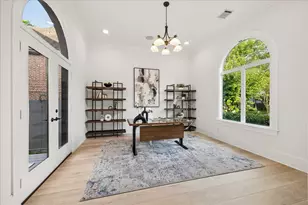 4504 Holly St, Bellaire, TX 77401 - Photo 20