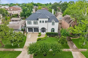 4504 Holly St, Bellaire, TX 77401 - Photo 36