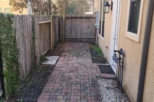 11614 Royal Oaks Crossing, Houston, TX 77082 - Photo 24