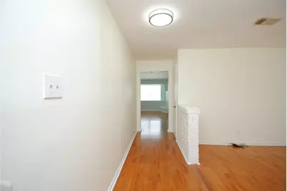 11511 Creekhurst Drive, Houston, TX 77099 - Photo 10
