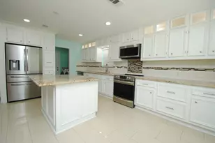 11511 Creekhurst Dr, Houston, TX 77099 - Photo 12