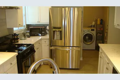 112 Robert Lee Road, Houston, TX 77009 - Photo 2