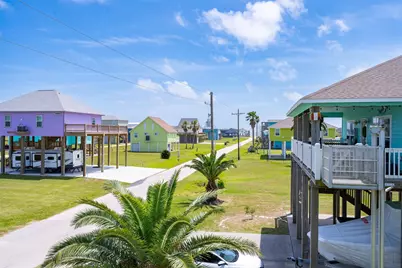 893 West Lane, Crystal Beach, TX 77650 - Photo 10