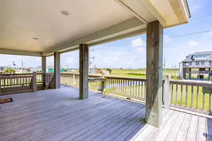 893 West Ln, Crystal Beach, TX 77650 - Photo 6