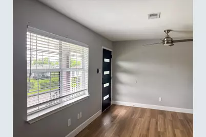 7826 Gladstone Street #C, Houston, TX 77051 - Photo 4