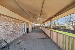 5414 Castlecreek Ln, Houston, TX 77053 - Photo 12