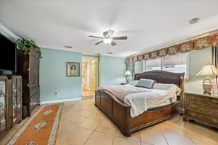 10834 St Marys Ln, Houston, TX 77079 - Photo 12