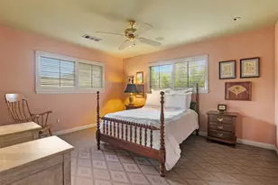 10626 Valley Forge Dr, Houston, TX 77042 - Photo 22