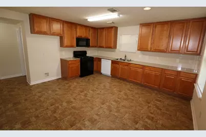 15611 Leeds Lane, Houston, TX 77083 - Photo 8